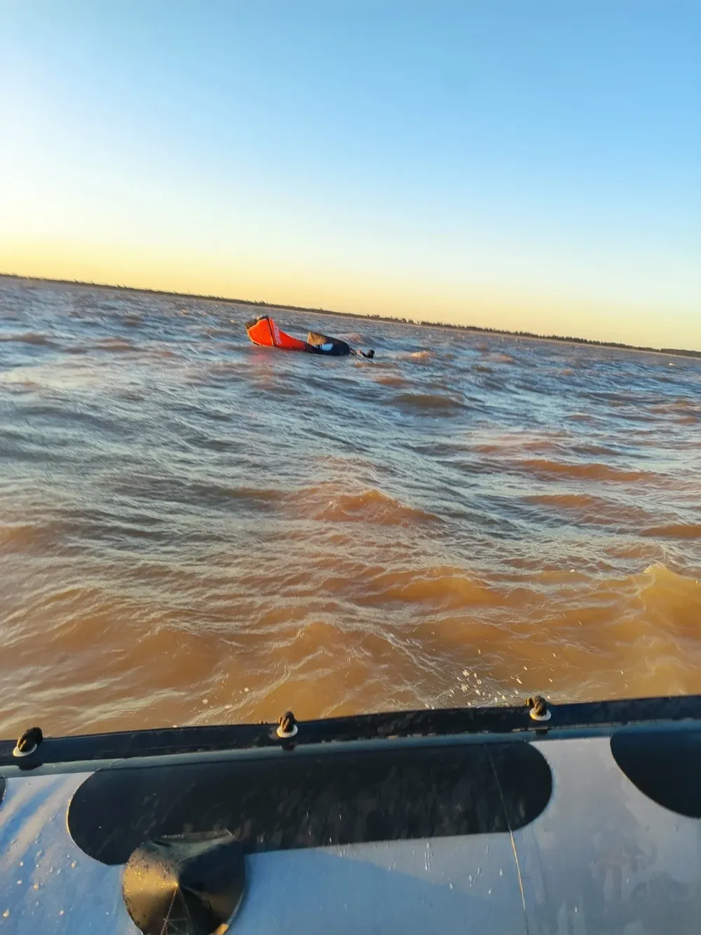 Rescate en el Río de la Plata