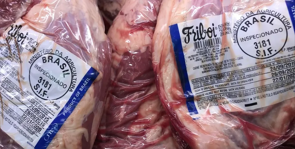 Carne vacuna importada desde Brasil.