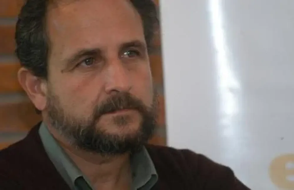 El senador Jorge Saravia fue desde el principio el más firme en su posición