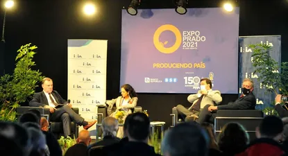 INIA y los ministros de Economía, Ambiente y Ganadería hablaron sobre sostenibilidad de la producción agropecuaria.