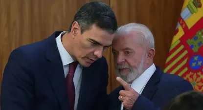El presidente del Gobierno español, Pedro Sánchez junto al presidente de Brasil, Luiz Inácio Lula da Silva