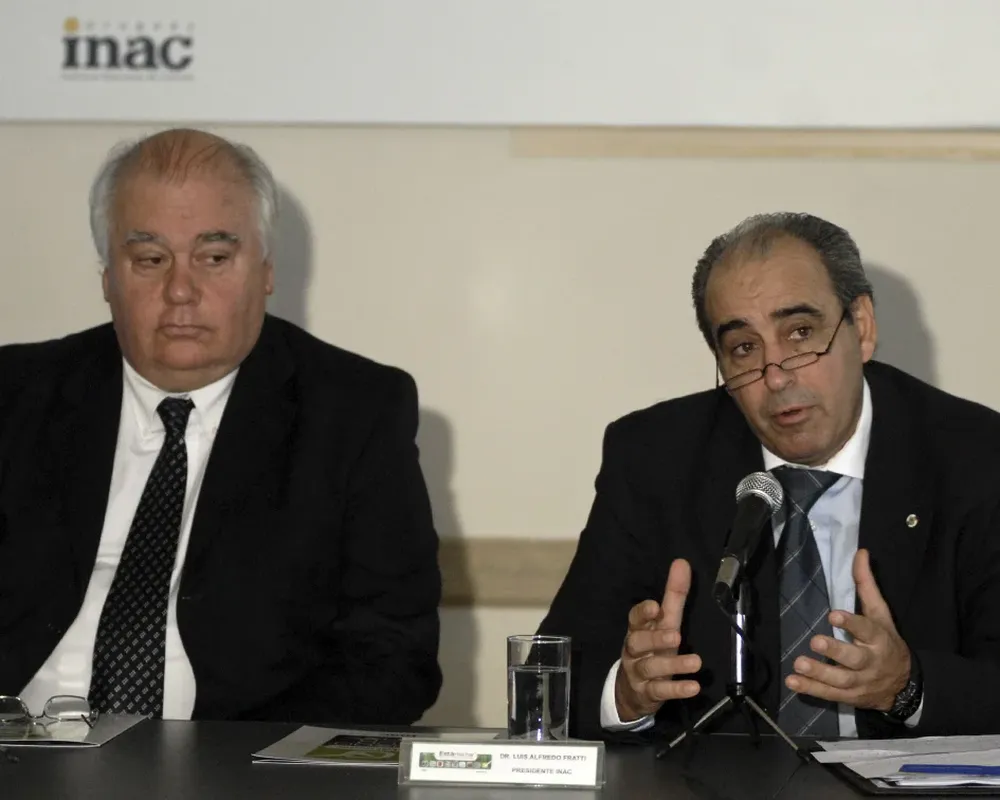Fernando Pérez Abella y Luis Fratti dialogaron con Mujica