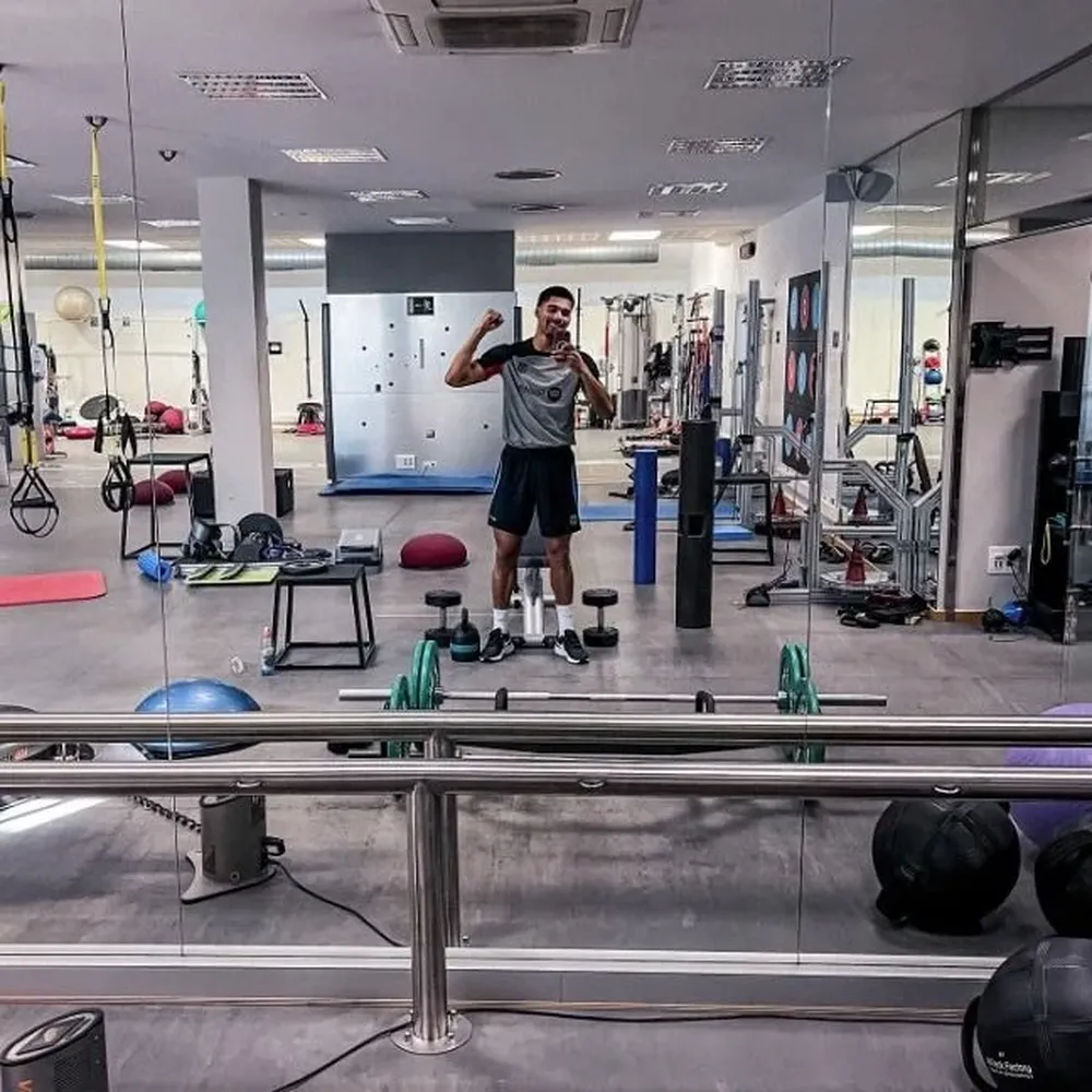 Ronald Araujo en su vuelta al gimnasio tras su operación