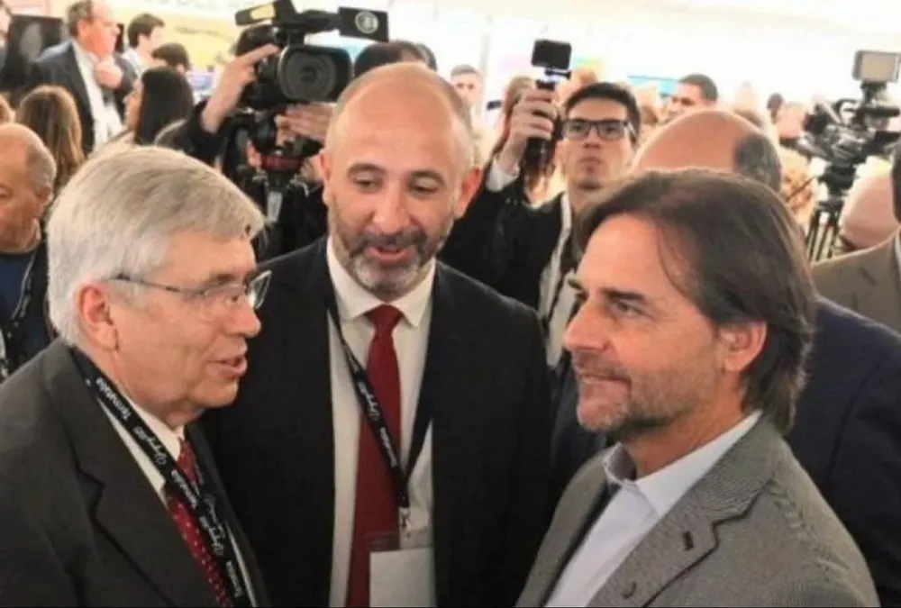 Con el ministro Viera y el presidente Sanguinetti en la presentación de la Apertura de Termatalia 2023 (foto de su Instagram)