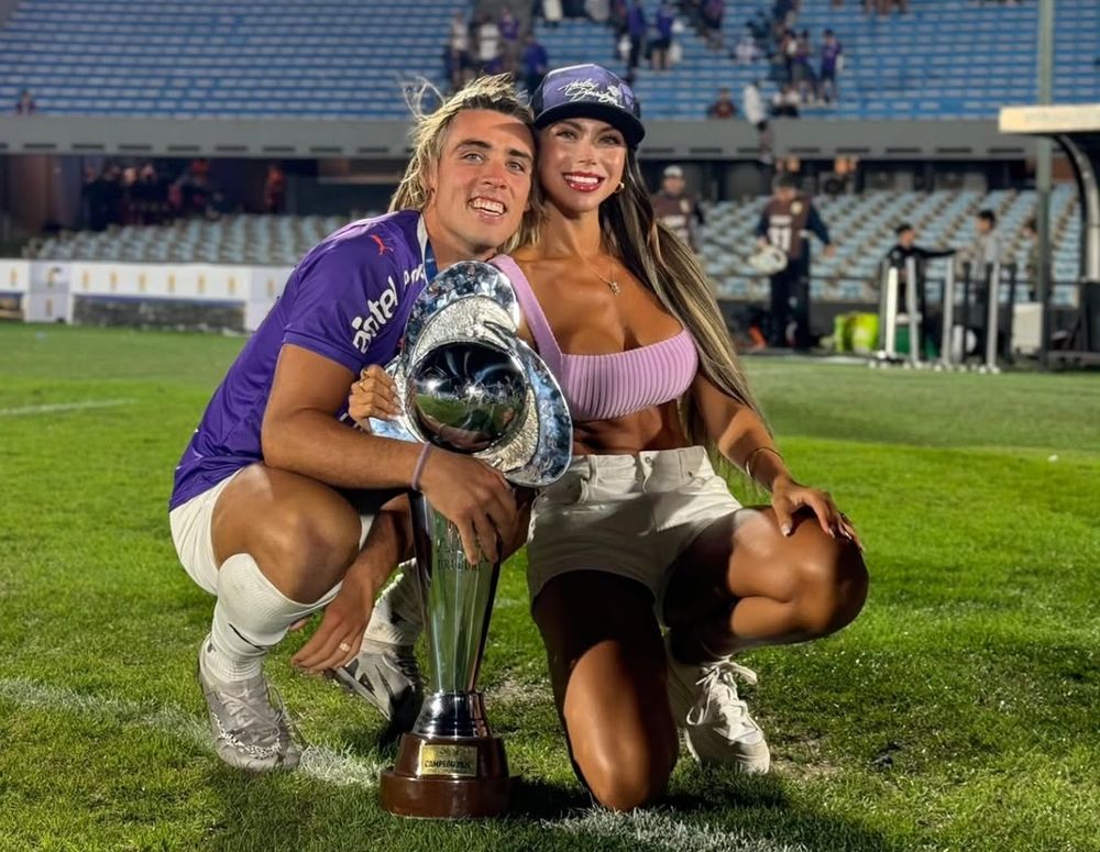 Claudio Spinelli tras ganar la Copa AUF Uruguay Claudio Spinelli tras ganar la Copa AUF Uruguay