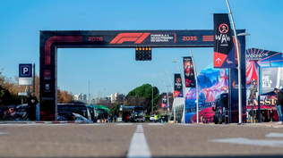 Arco de salida que tendrá el Gran Premio de España de Fórmula 1, en Ifema Madrid