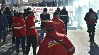 Trabajadores de Acodike vuelven a ocupar la planta de envasado