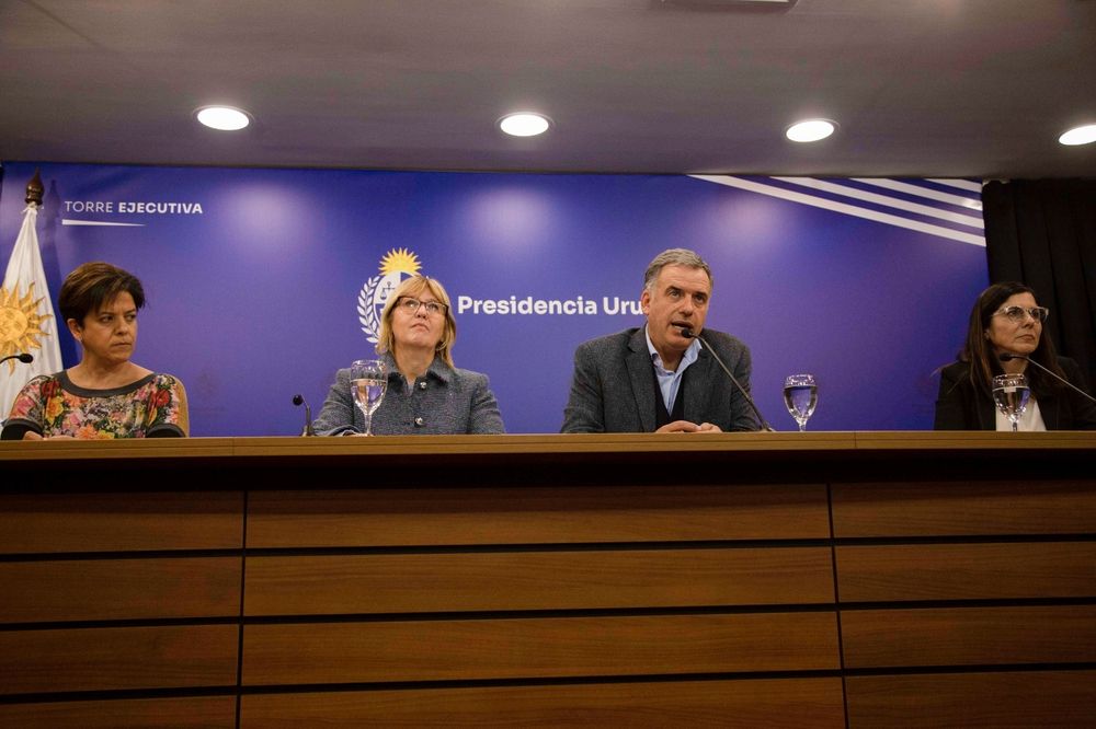 Gobierno de Orsi anunció políticas antitabaco