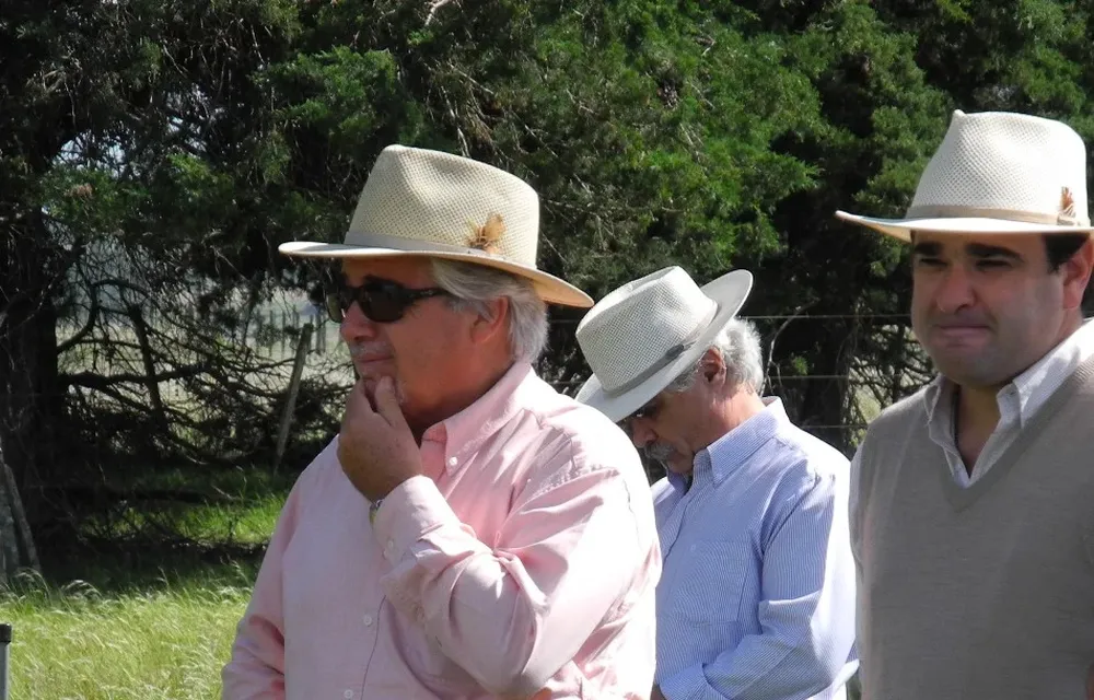 El ministro Aguerre y titular del SUL, Joaquín Martinicorena, buscaron ayuda para el sector ovino
