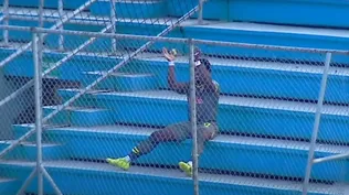 El delantero Roberto Ordóñez del club Manta de Ecuador, tuvo un festejo muy particular tras su gol a Guayaquil City
