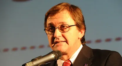 El Observador | José Lez, presidente del Inavi, negocia en Holanda