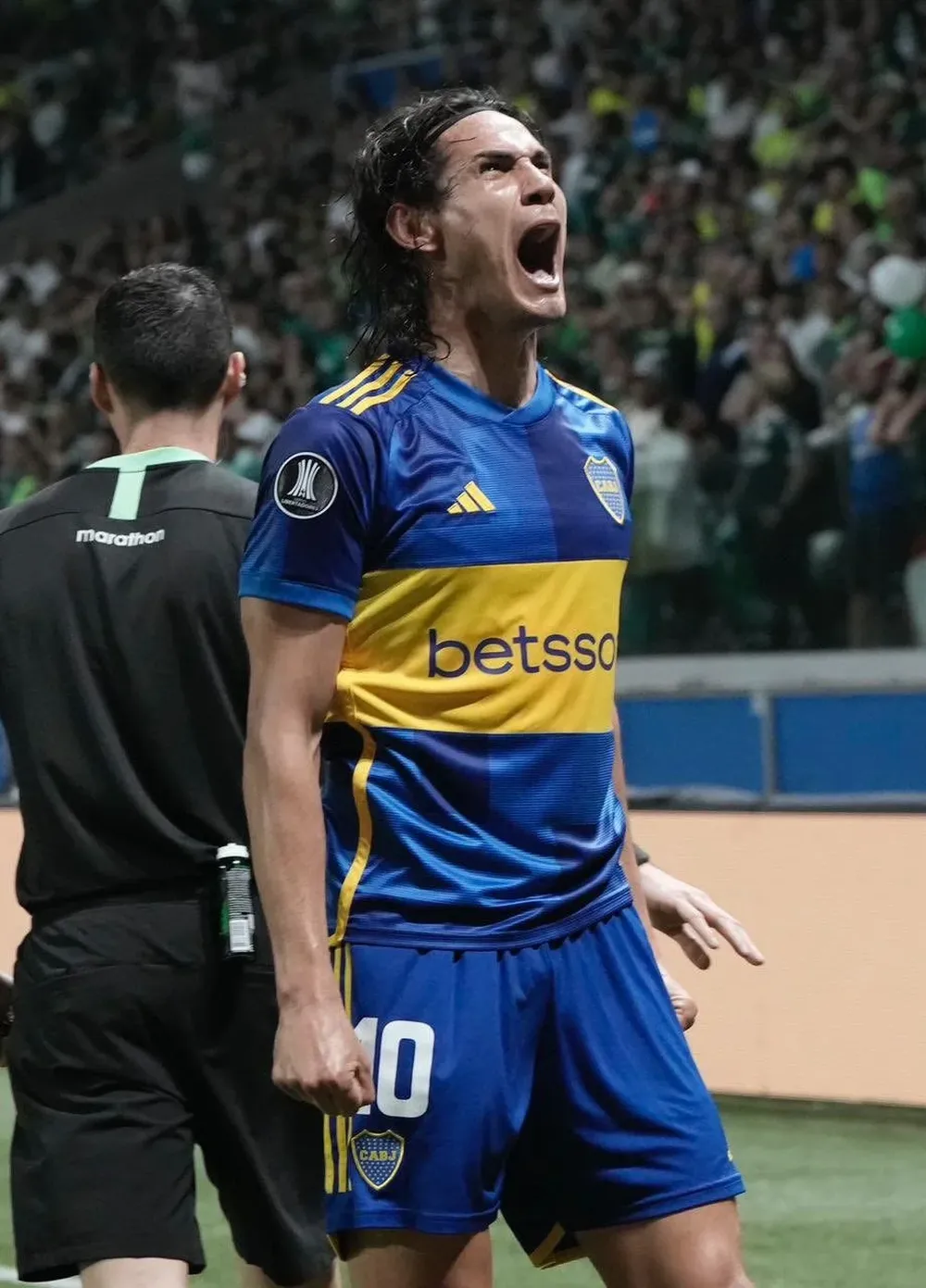 Edinson Cavani en el ojo de la tormenta