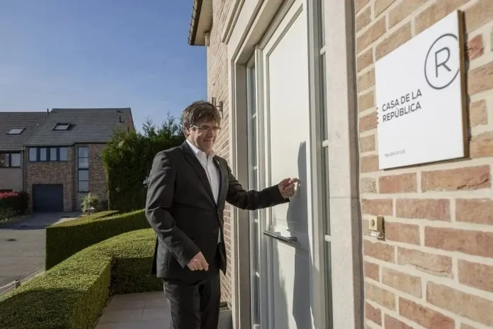 La Casa de la República de Puigdemont en Waterloo