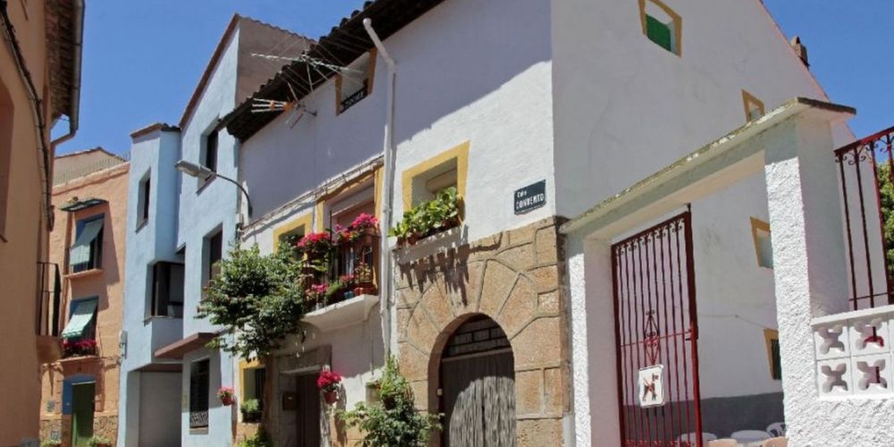 CASAS EN ESPAÑA.jpg