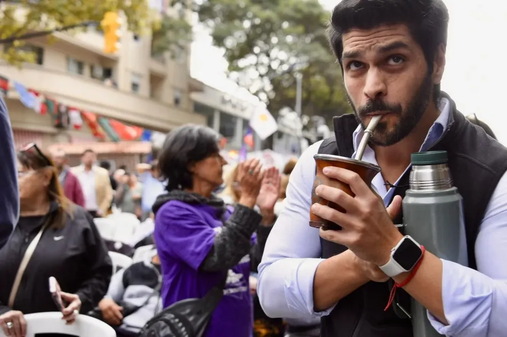 Andrés Ojeda, precandidato del Partido Colorado