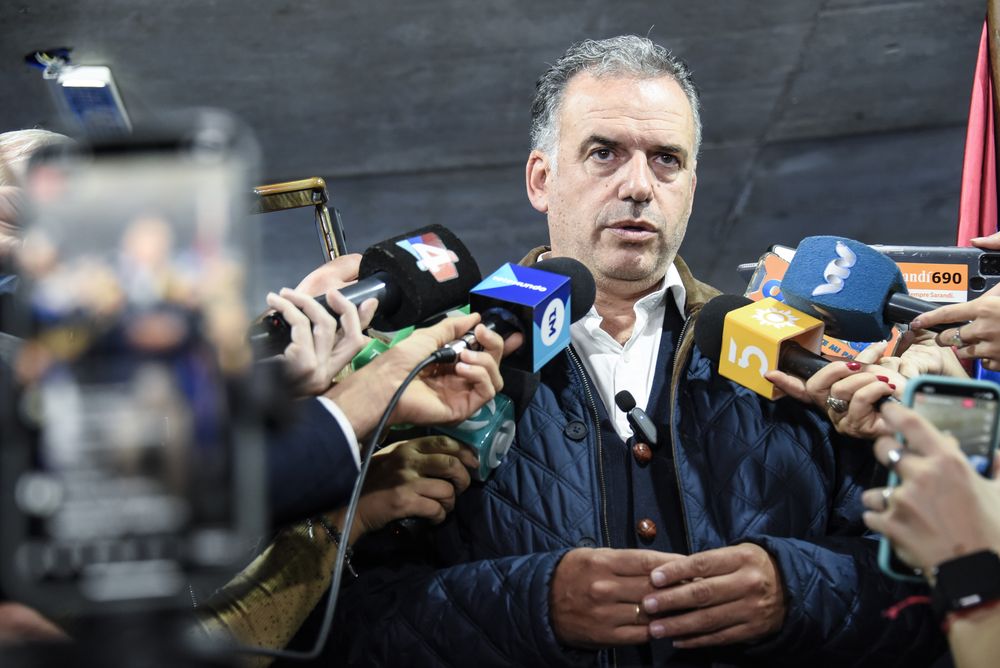 20240506 Conferencia de Yamandu Orsi por denuncia falsa en la sede del FA (6).jpg