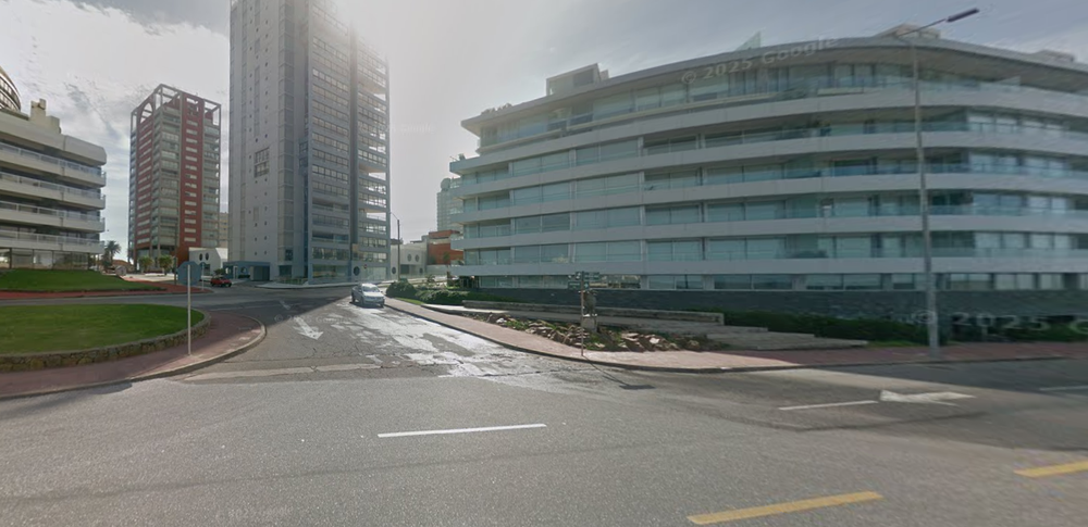Esquina de Punta del Este donde ocurrió el choque. (Archivo)