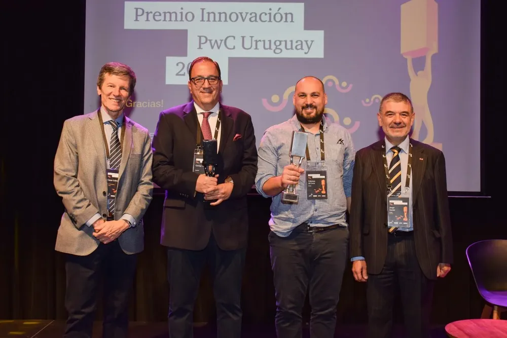 Omar Cabral, George Satt, Fabrizio de Luca y Jorge Xavier