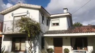 Rematarán residencia de dos plantas en balneario El Pinar