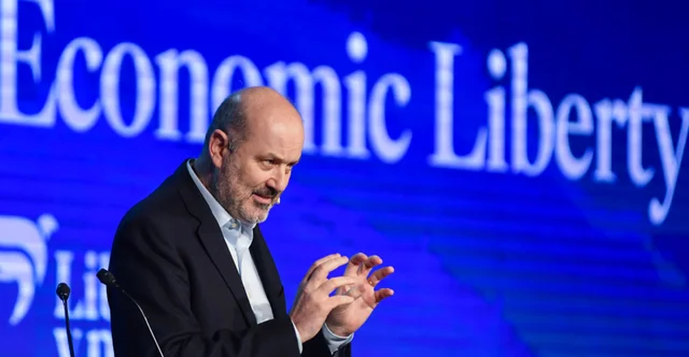 Federico Sturzenegger impulsa la “Ley Hojarasca” en el Congreso para avanzar en la eliminación de normativas obsoletas.