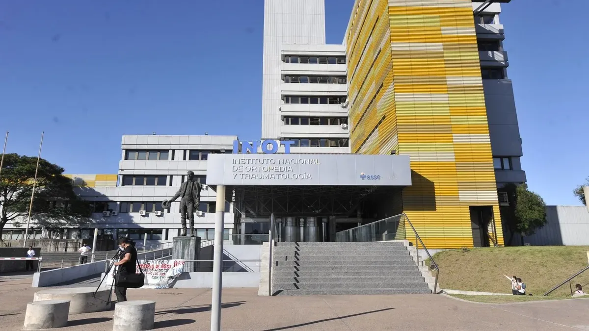 Tras recursos presentados, ASSE dejó en suspenso polémica licitación para que taxis hagan traslados de pacientes