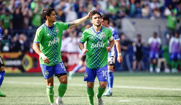Lodeiro celebra uno de sus goles para Seattle Sounders de este domingo