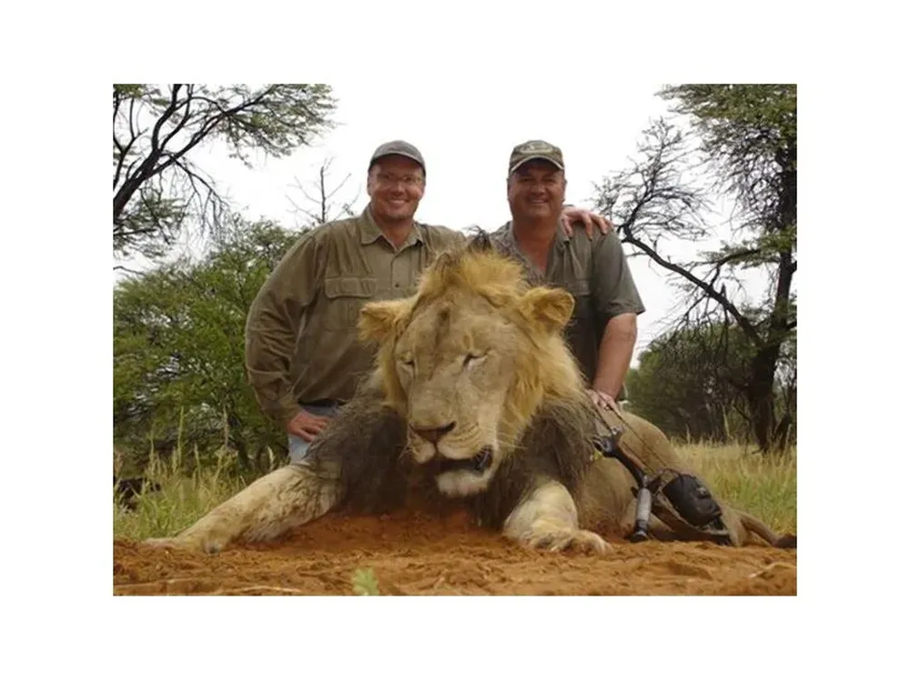 Walter Palmer en una cacería anterior