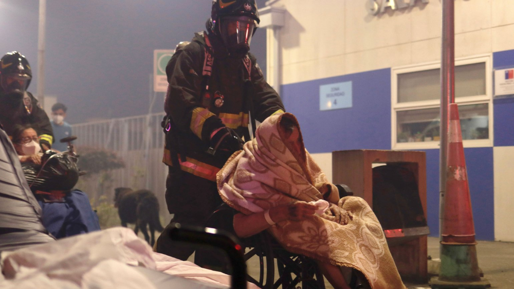 Entre las 20.000 personas evacuadas se encontraban pacientes del hospital de Penco, cerca de Concepción.