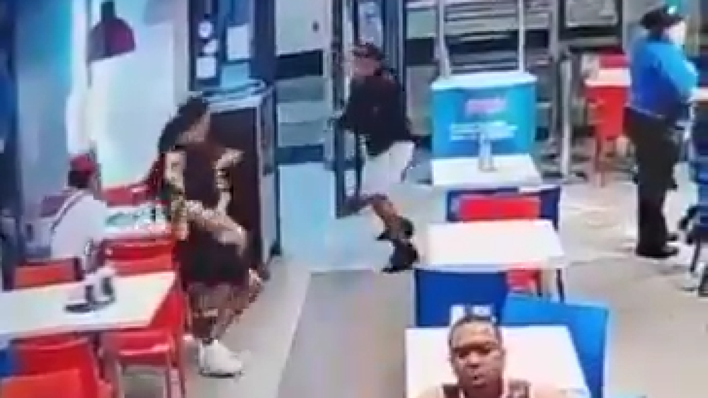 El momento del tiroteo.