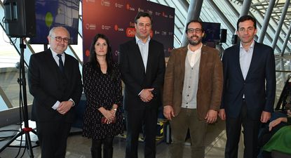 Corporación América Airports y Ceibal firman alianza para instalar laboratorios de innovación para jóvenes