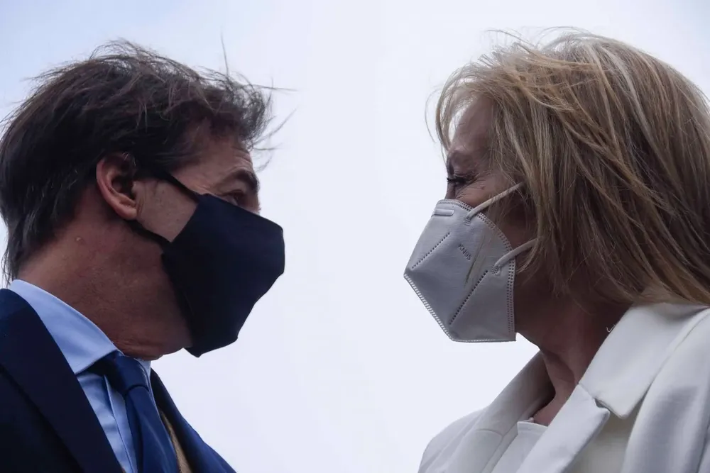 Presidente Luis Lacalle Pou e intendenta de Montevideo, Carolina Cosse