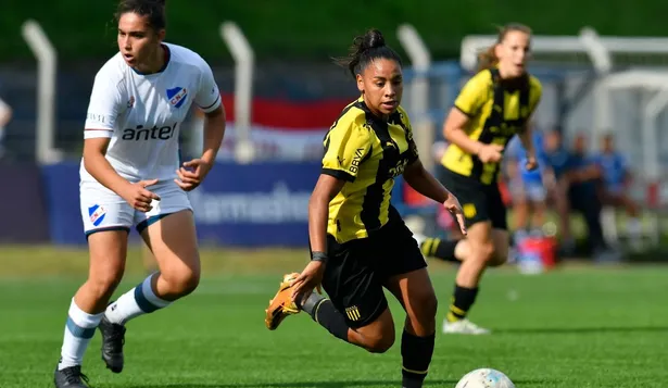 Nacional vs Peñarol, clásico del fútbol femenino