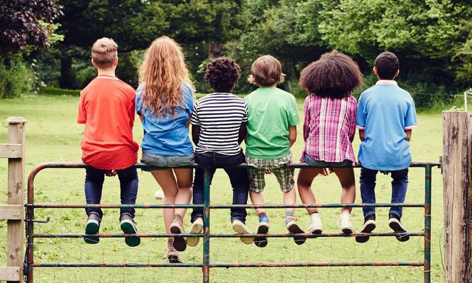 Debido a la inmensa variedad de componentes que afectan el crecimiento de un ser humano, es muy difícil definir algo como "normal".