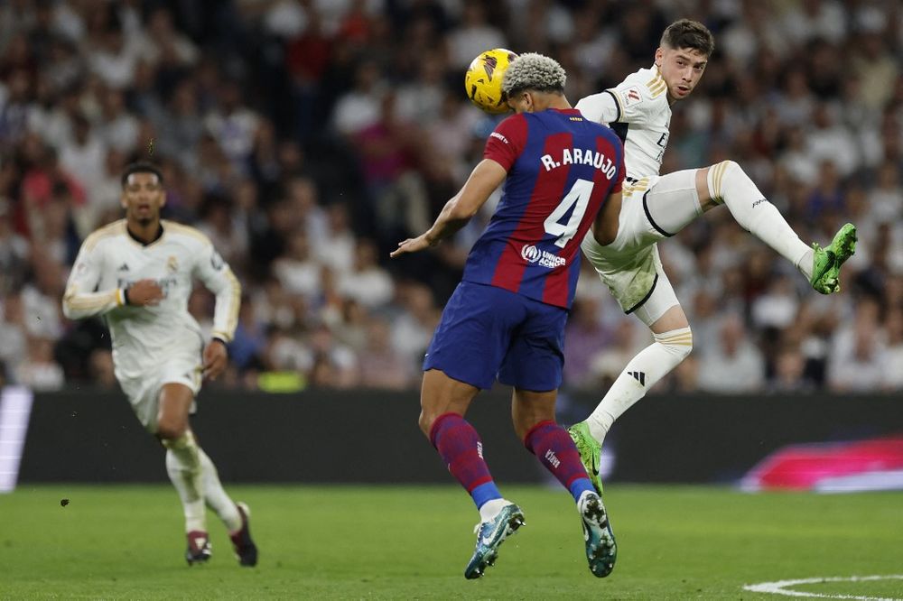 Federico Valverde y Ronald Araújo