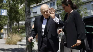 Jordi Pujol recibe el alta y regresa a su domicilio tras salir de la clínica en Barcelona