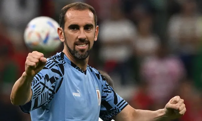 Diego Godín opinó sobre la posible llegada de Bielsa a la celeste