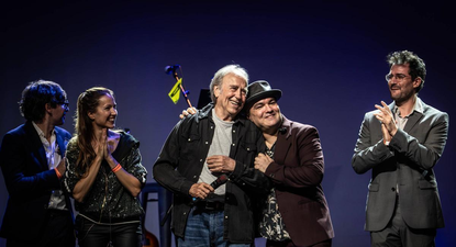 Serrat volvió a los escenarios a sus 82 años.