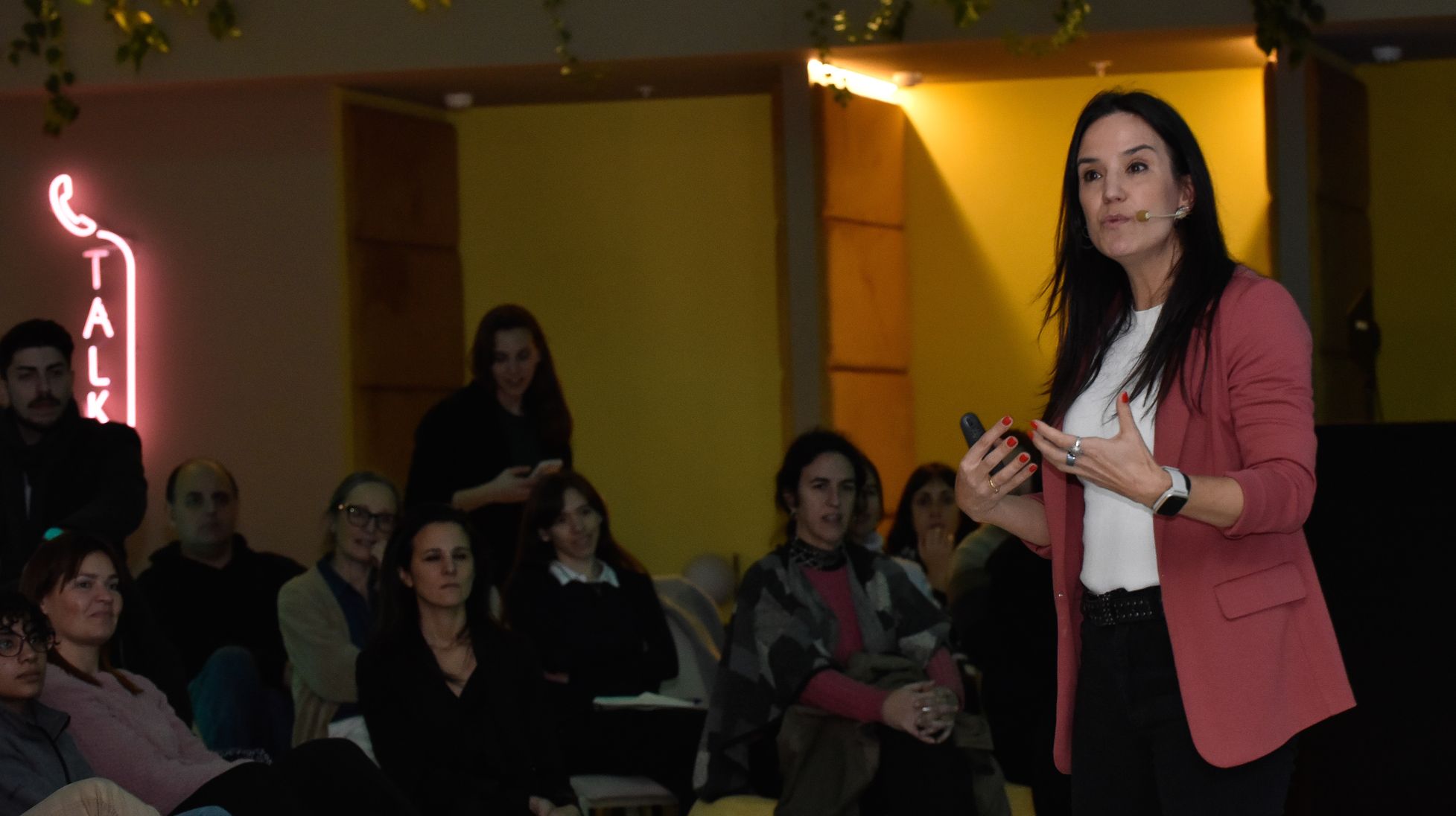 20240625 Sinergia, Insight Talks. Brand studio. Ximena Pardiñas 15.jpg