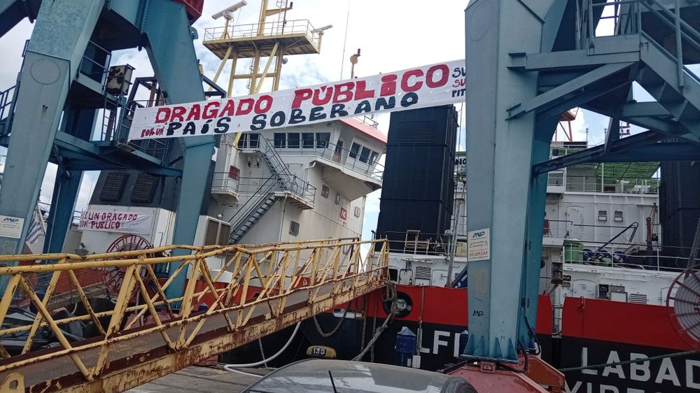 Dragado de la ANP en el puerto