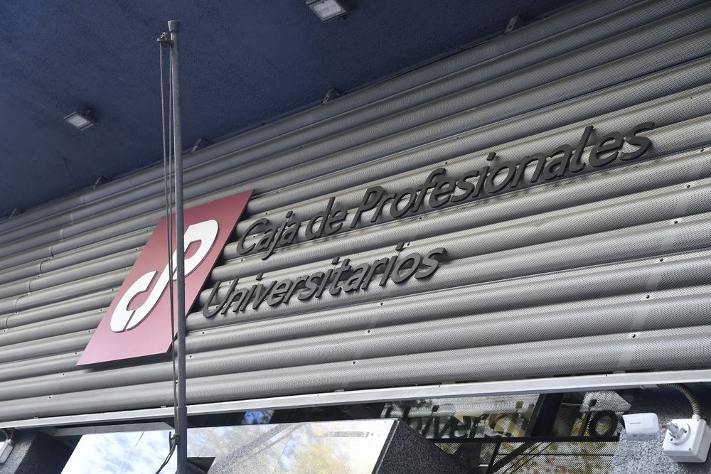 Fachada Caja de Profesionales Universitarios