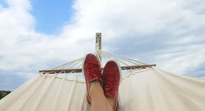 Un día libre es alentador, pero si la carga de trabajo permanece igual y no se hace nada más al respecto, es difícil imaginar que cambie mucho la situación