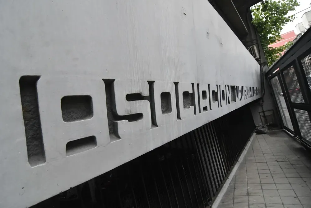 Sede de la AUF en la calle Guayabos