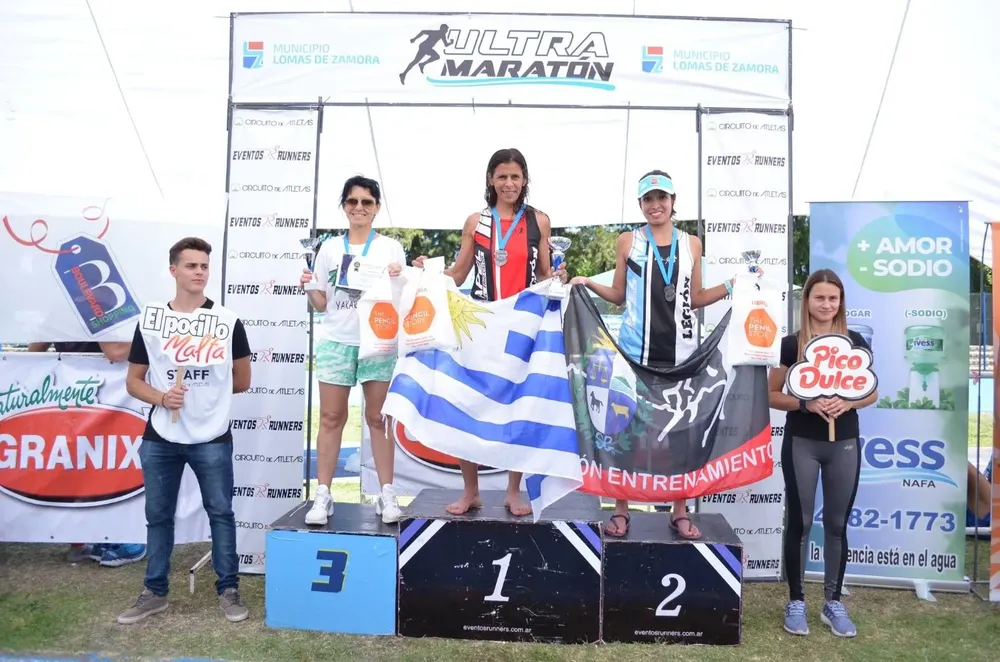 Daniela Collazo en lo alto del podio