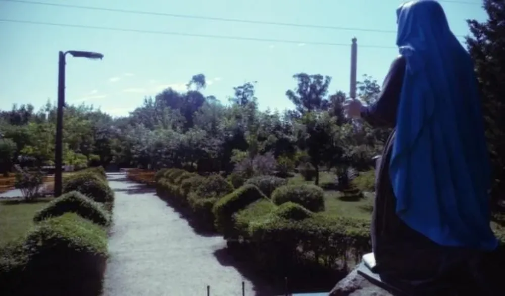 Esta mañana robaron la imagen de la virgen de la puerta