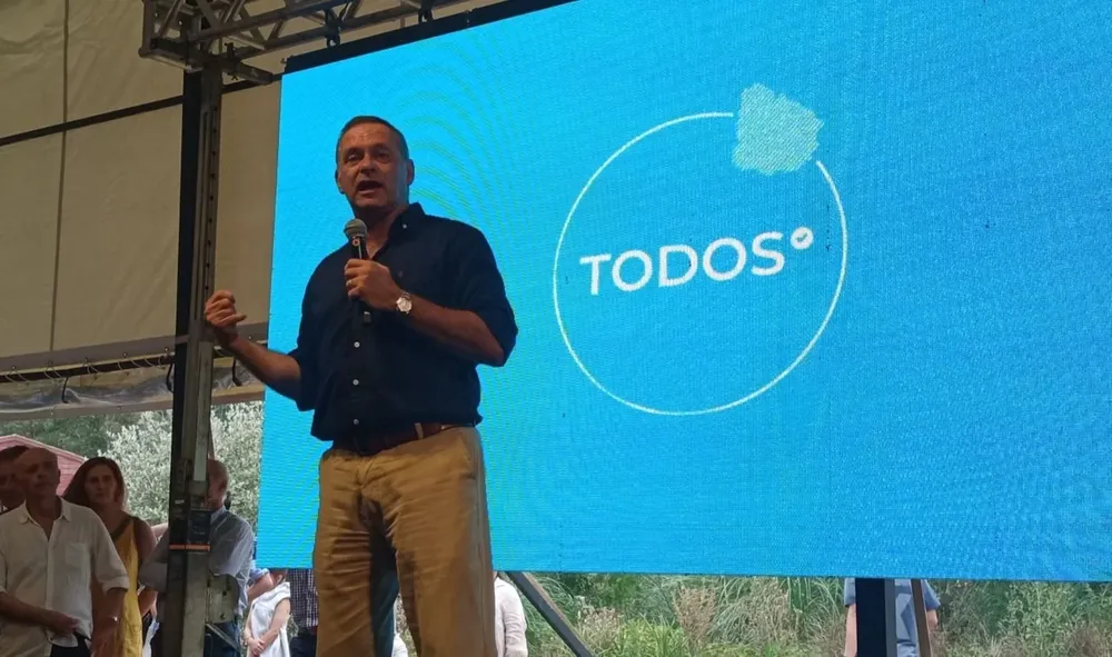 Álvaro Delgado dio un discurso en el encuentro de Todos
