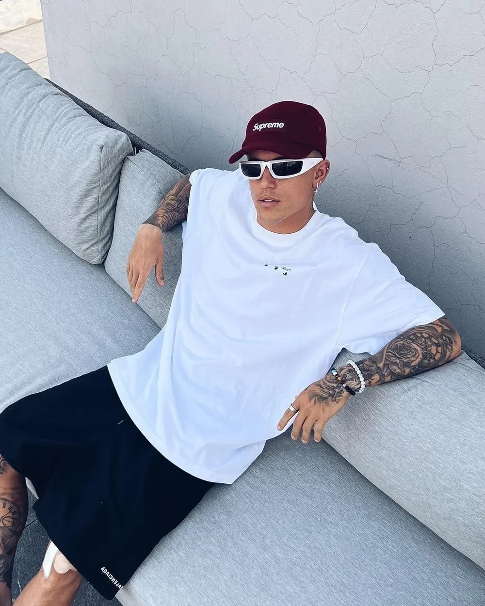 Brian Rodríguez mezcla el descanso con el trabajo