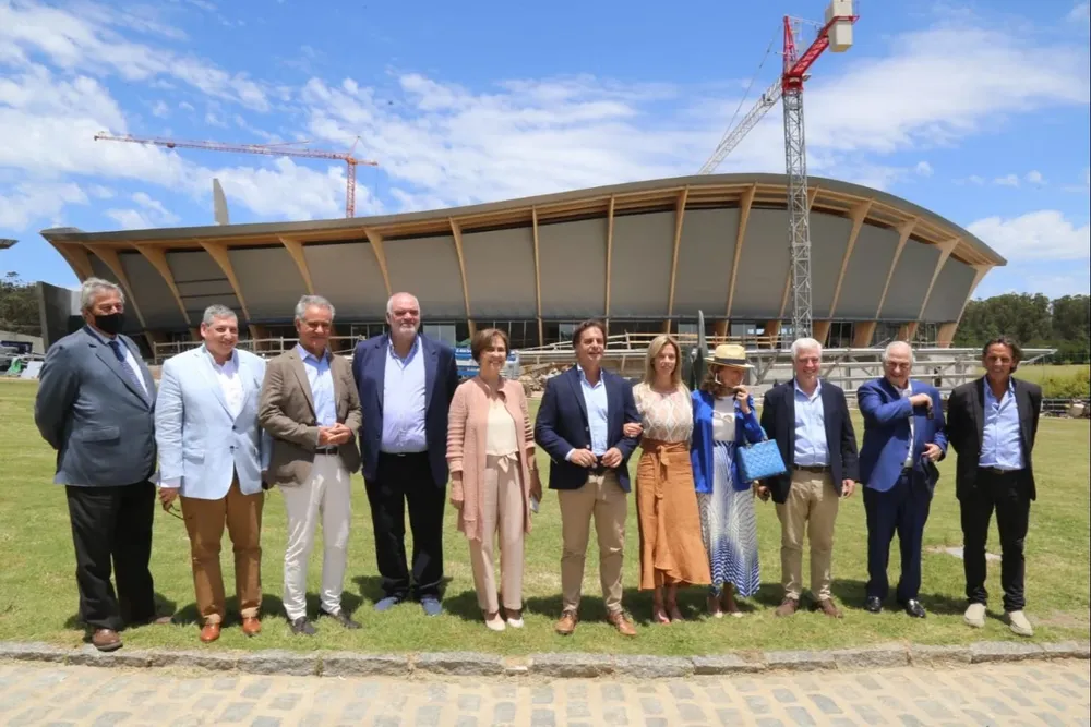 Lacalle Pou fue invitado por argentinos residentes en Uruguay