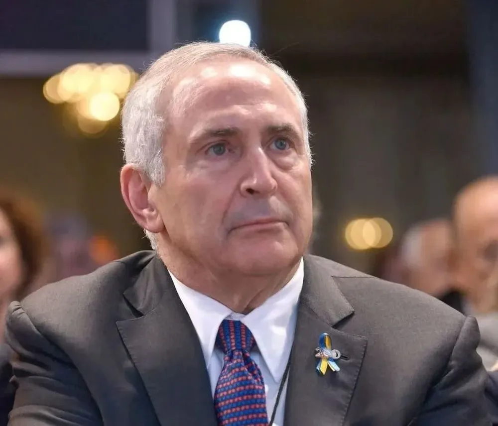 Embajador de los Estados Unidos, Marc Stanley