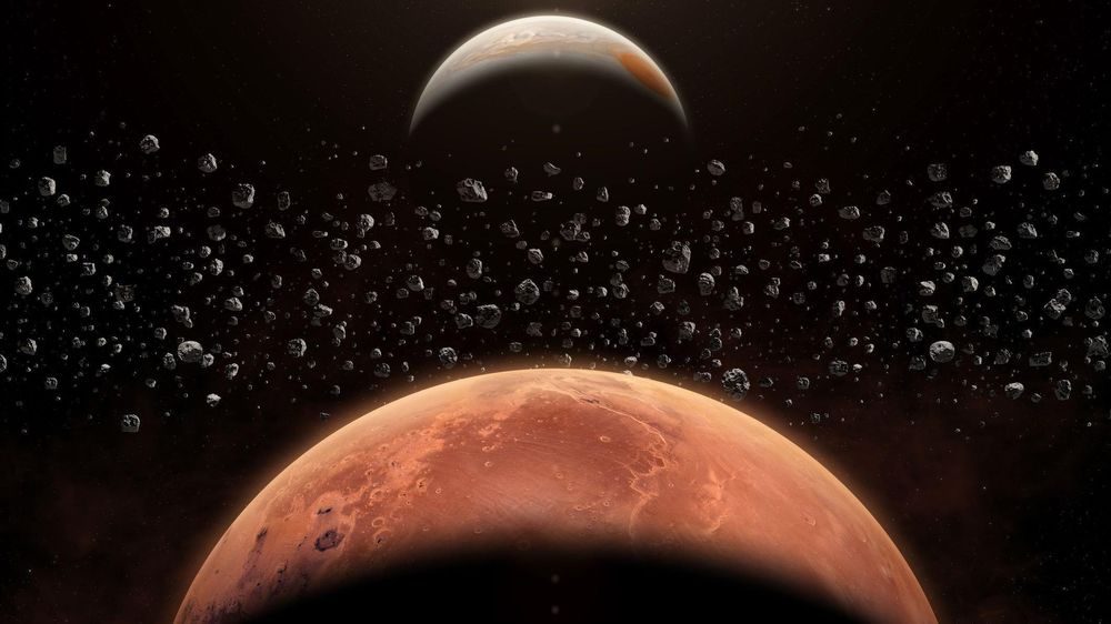 Se han encontrado cuasi-lunas alrededor de Júpiter, Venus, Saturno, Neptuno y Plutón.