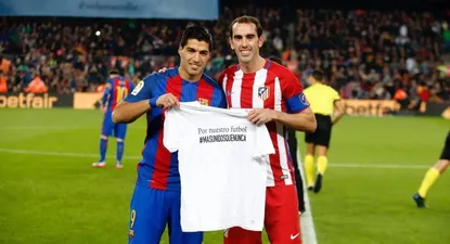 El respaldo de Suárez y Godín a los jugadores del medio local